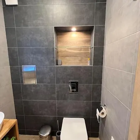 уют,спокойствие,сигурност на метри от плажа Apartmán