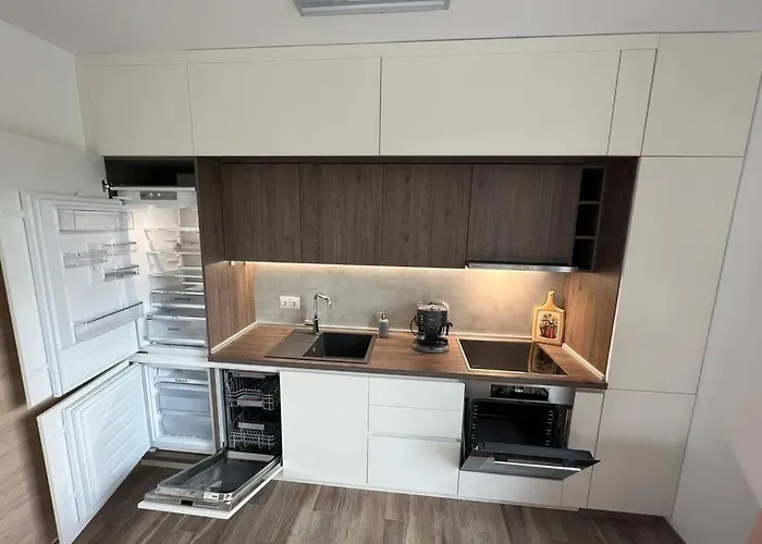 уют,спокойствие,сигурност на метри от плажа Apartment Saints Constantine and Helena